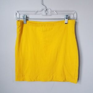 H&M yellow miniskirt